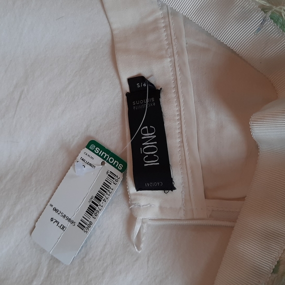 Simons embroidered floral skirt, white, size small - Picture 4 of 4